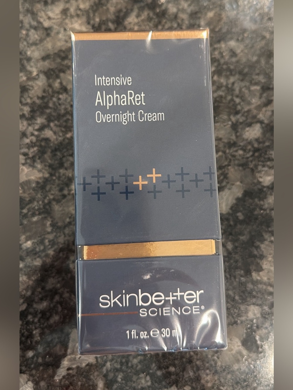 AlphaRet Intensive Overnight Cream - Navy/Gold
